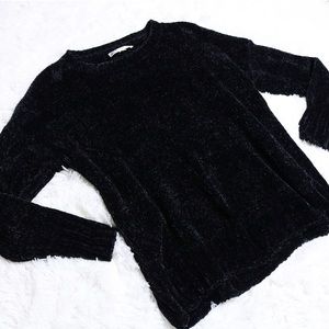 SEVEN7 Chenille Pullover Fall Sweater in Caviar